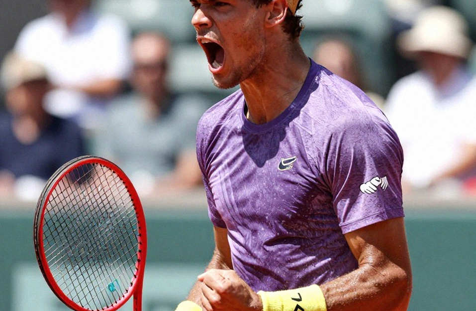 Gauff nhận thất bại đau đớn trước Rybakina: 'Chỉ vài game giao bóng quyết định tất cả'